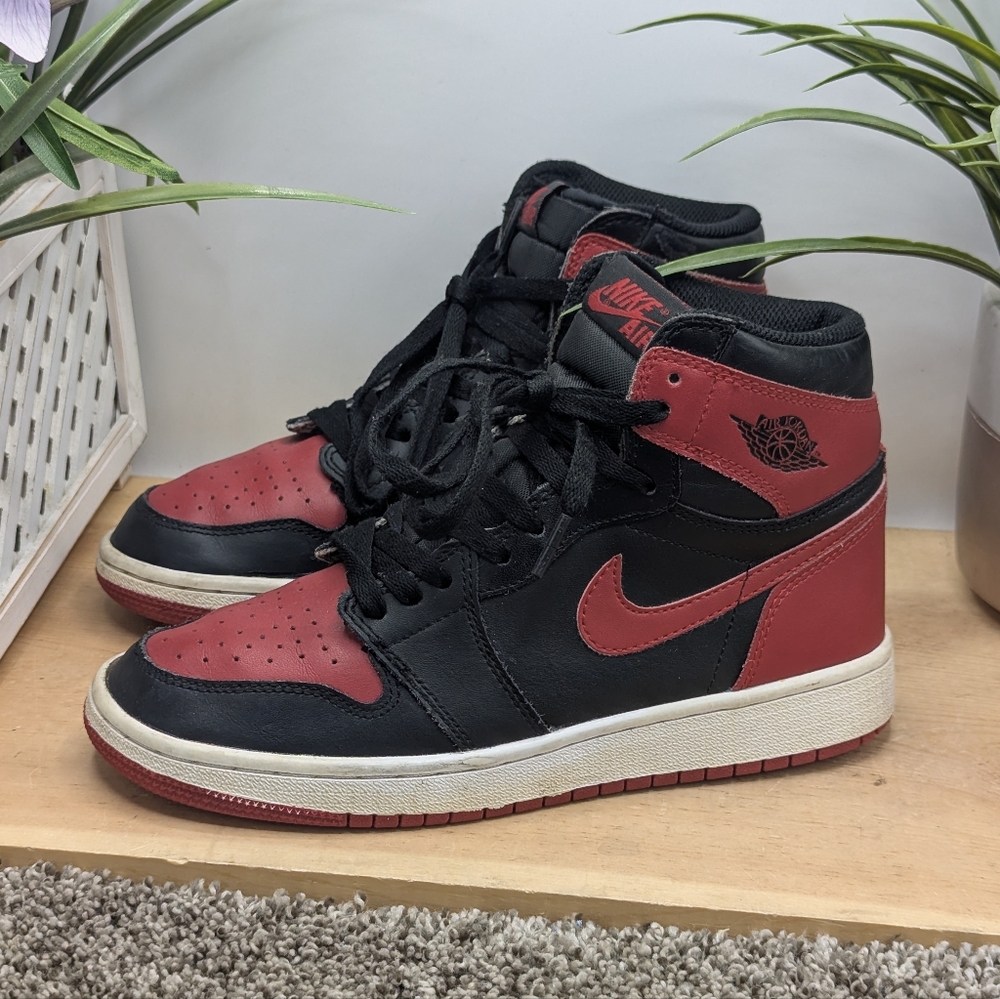 Nike Air Jordan 1 Retro High OG GS 'Banned' 2016  575441-001  Youth 5.5  Wms 7